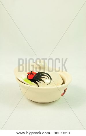 ทาสีชามไก่