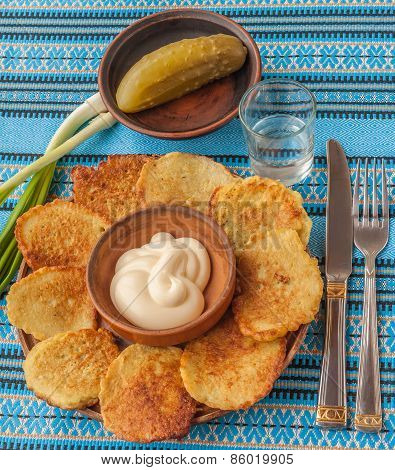 Traditional Ukrainian Homemade Potato Pancakes (draniks)