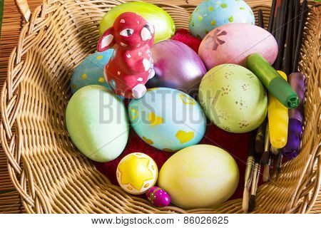 Painted Easter eggs, different size and pattern