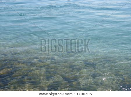水