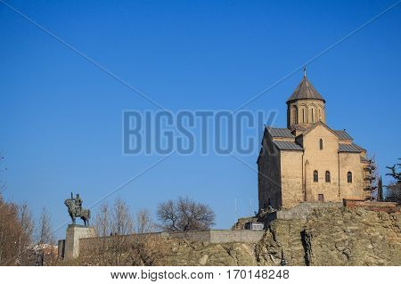 Metekhi Church of Assumption and statue of King Vakhtang Gorgasal