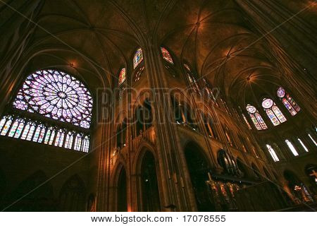 Notre Dame de Paris Carhedral innen Naverose Windo