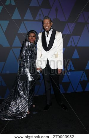 LOS ANGELES - NOV 18:  Cicely Tyson, B Michael at the 10th Annual Governors Awards at the Ray Dolby Ballroom on November 18, 2018 in Los Angeles, CA