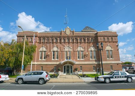 Framingham, Ma, Usa - Oct. 17, 2016: Framingham Police Department In Downtown Framingham, Massachuse