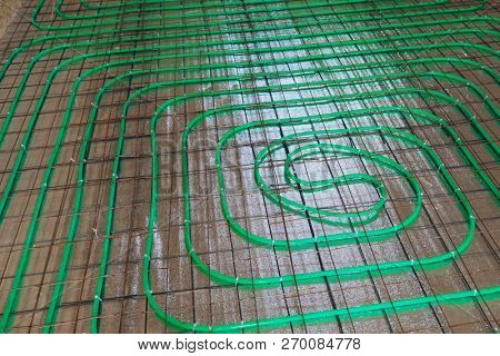 underfloor heating green pipeline installation