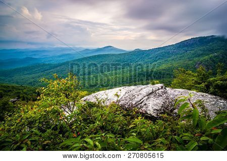 Rough Ridge Overlook Viewing Area Off Blue Ridge Parkway Scenery