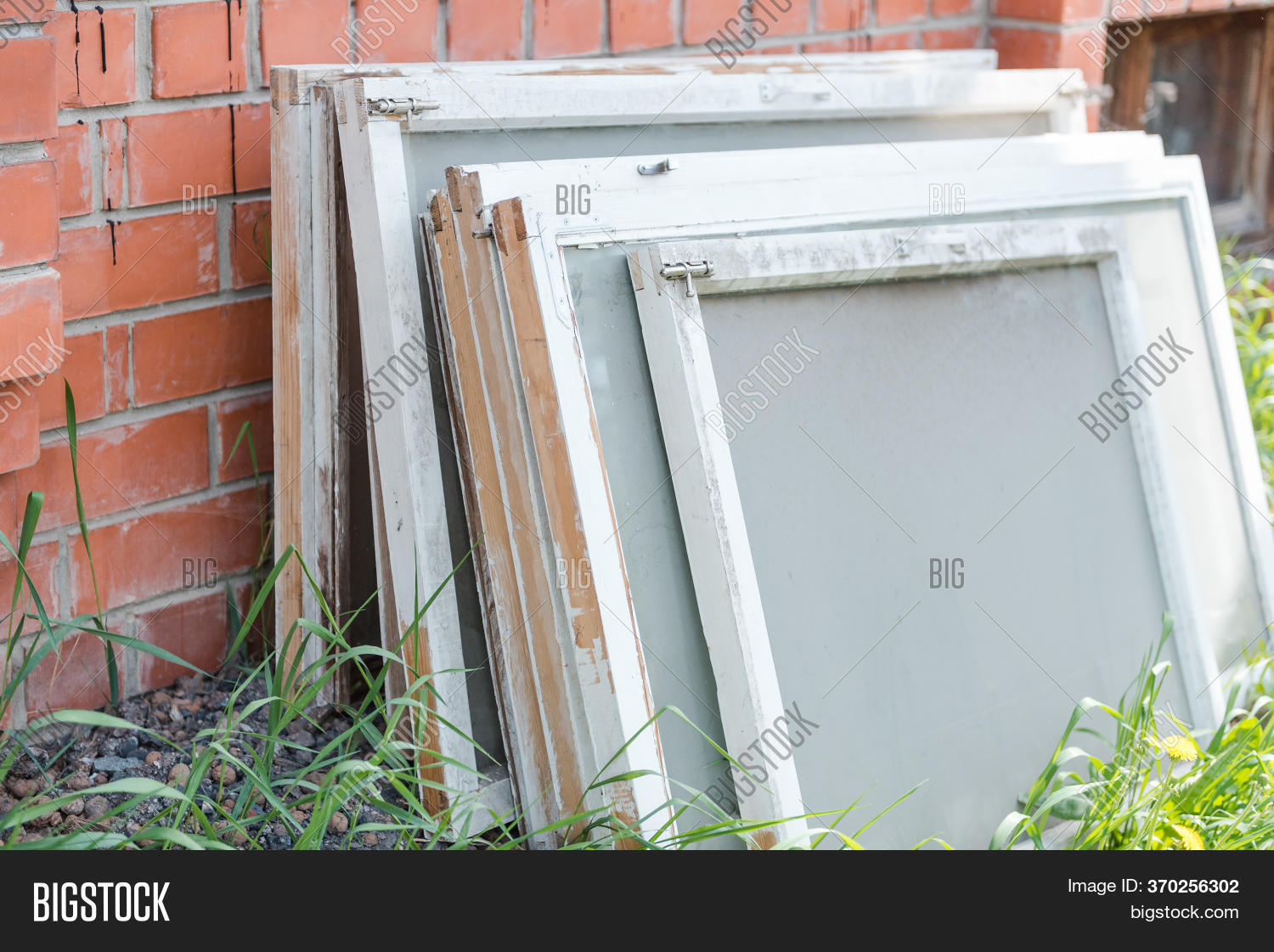 Window Outdated Frames Old Window Frames. Image & Photo (Free Trial) | Bigstock