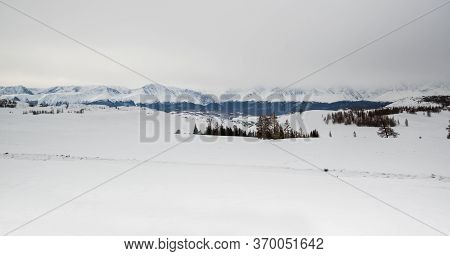 View Of Ulagan Highlands In Altay Mountains In The Winter, Siberia, Russia