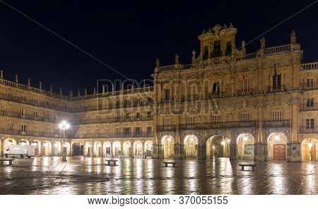 City Hall At Plaza Mayor In Night Time. Salamanca