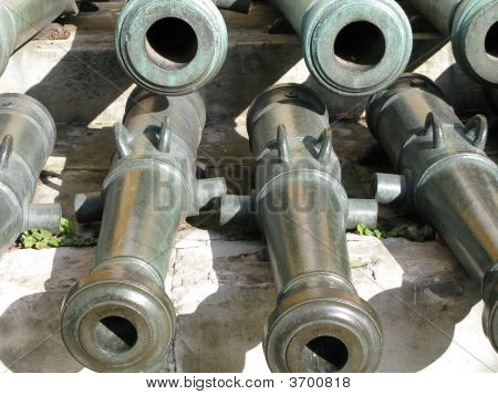 Cannon, pistolet Kremlin