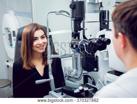 Consultation With An Ophthalmologist. Medical Equipment. Coreometry.