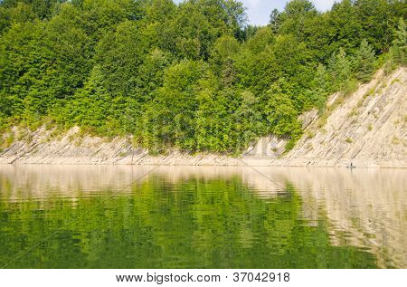 Solina jezero v Bieszczady, Polsko