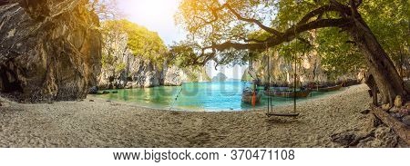 Blue Water At  Lao Lading Island, Krabi Province, Thailand(paradise)