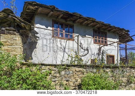 Staro Stefanovo, Bulgaria - April 9, 2014: Old Houses At Historical Village Of Staro Stefanovo, Love