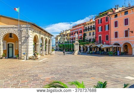Desenzano Del Garda, Italy, September 11, 2019: Vintage Antique Market Place And Angela Merici Monum