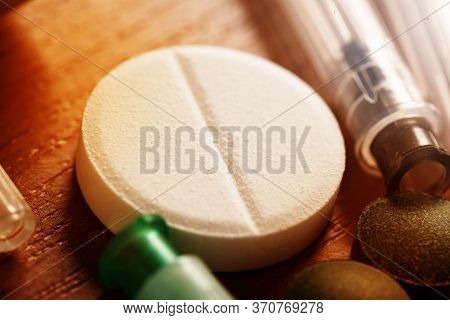 Coronavirus, Medicine Background Medicine Injection Pills,close Up
