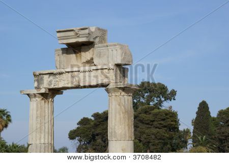 Top alten griechischen Stein Colomn.