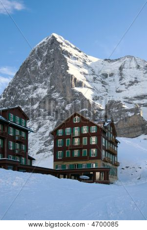 Hotel en la nieve