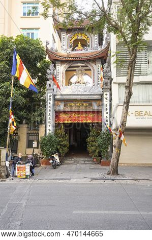 Hanoi, Vietnam, January 2023.  View Of The Chua Tien Tich Buddist Temple In The City Center