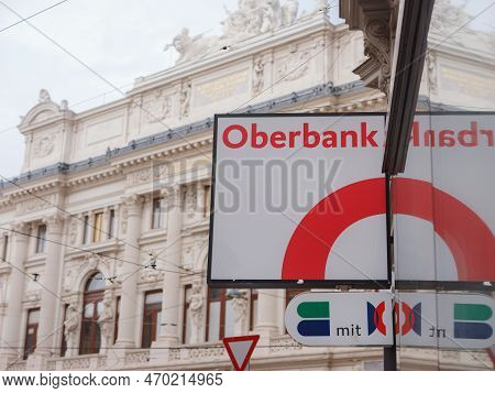 Vienna, Austria - August 8, 2022 : Facade With Logo Of Oberbank Ag Is A Regional Bank Based In Linz 