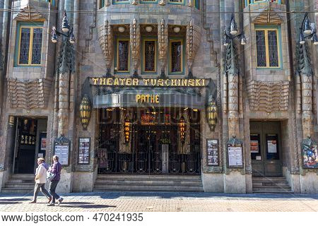 Amsterdam, Netherlands - May 5, 2013: This Is The Entrance To The Theater Tuschinski, Which Is An Ar