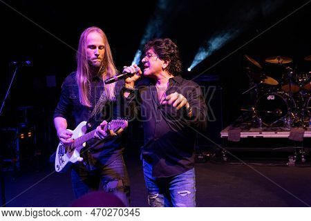 Mt. Clemens, Michigan -usa- January 28, 2023: Xyz Performing At The Emerald Theatre As Special Guest