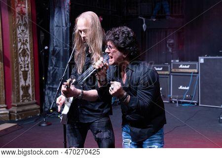 Mt. Clemens, Michigan -usa- January 28, 2023: Xyz Performing At The Emerald Theatre As Special Guest