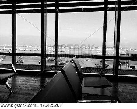Istanbul, Turkey, Sabiha Gokcen Airport Uluslararasi Havalimani 08.04.2022 The Waiting Room At The A
