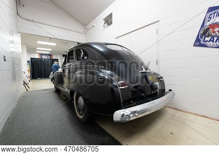 Flint, Michigan -usa- February 10, 2023:  8Th Annual Chrome And Ice Winter Indoor Autoshow At The Do
