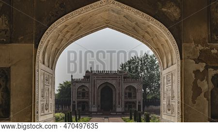 Through The Arched Opening, A Path Leading To The Ancient Mosque In The Tomb Of Itmad-ud-daulah Comp