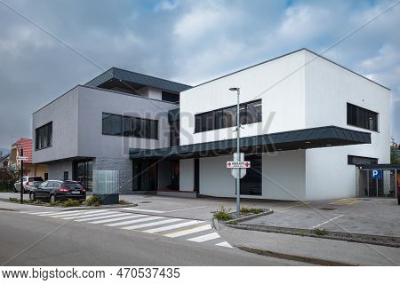 Otocec, Slovenia - November 11, 2022: Avelana Is A Surgical Center, Specialized In Varicose Veins In