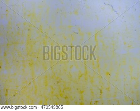Mold On Bathroom Enamel. Black Dots Of Mold And Yellow Plaque. Requires Cleaning. Before Using Clean