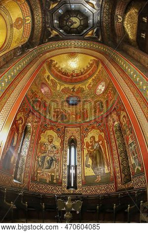 Curtea De Arges, Romania - September 16, 2022: Interior Of Orthodox Monastery Built Between 1515-151