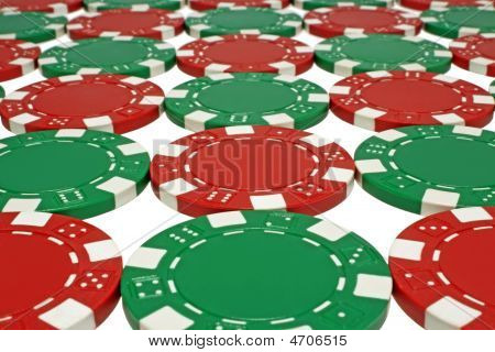 Pokerchips isoleret på hvid