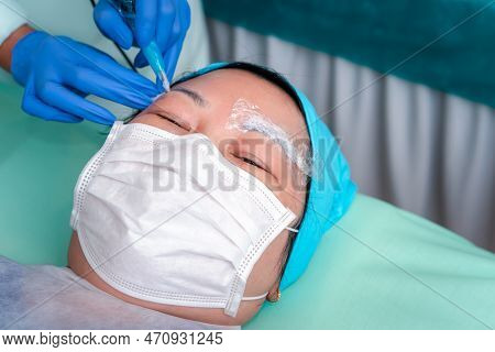 Eyebrow Tattoo Clinic Or Eyebrow Embroidery Clinic