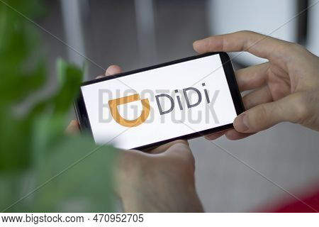 Irpen, Ukraine - January 20 20223, Closeup Of Smartphone Screen Didi Logo Lettering With In Mans Han