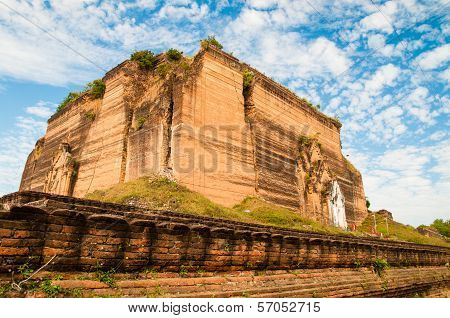 Great Mingun pagoda