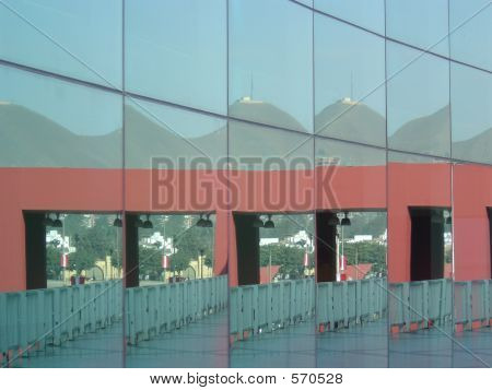 GEBOUW REFLECTIES 2