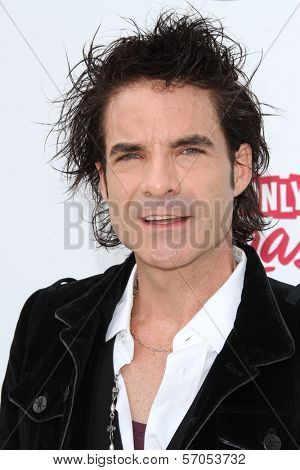 Pat Monahan at the 2011 Billboard Music Awards Arrivals, MGM Grand Garden Arena, Las Vegas, NV 05-22-11