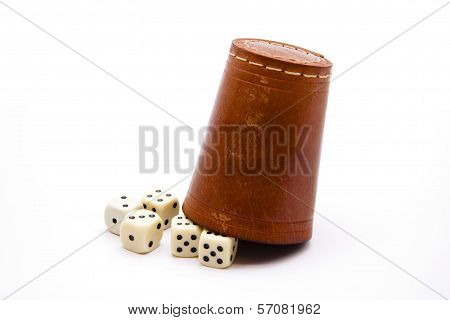 Dice cup with cube