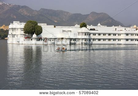 Lake Palace, Jagniwas Island, Udaipur, India