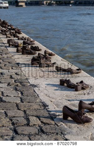 Shoes On The Danube, A Monument To Hungarian Jews Shot In The Second World War