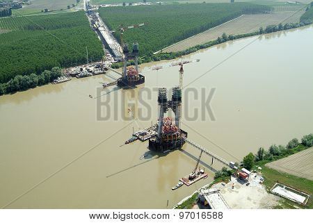Bridge under construction oriz