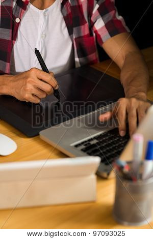 Using Professional Graphic Tablet