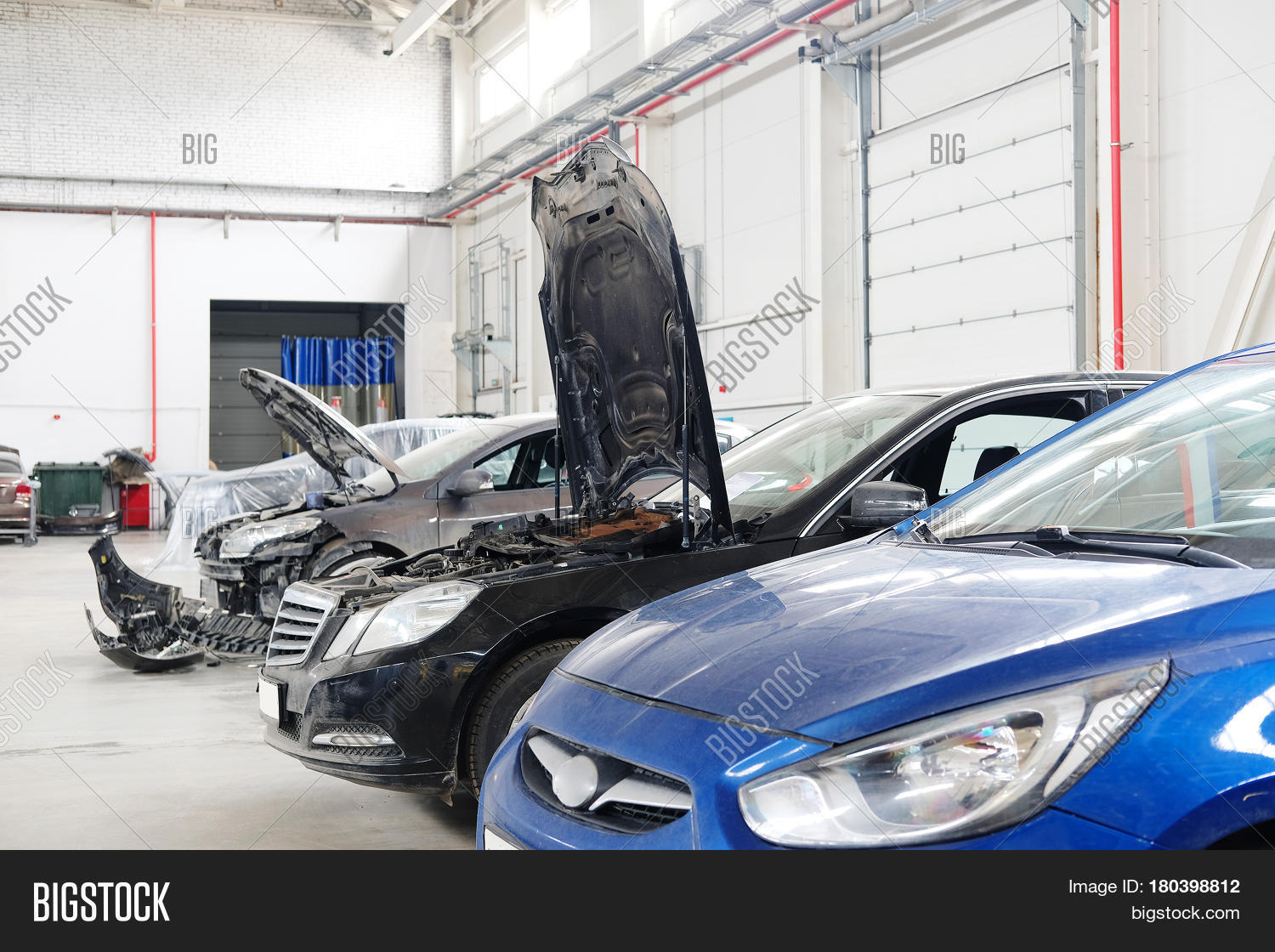Car Car Repair Station Image & Photo (Free Trial) Bigstock