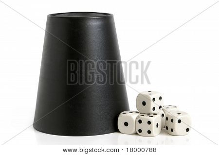 Кубок кости и кости