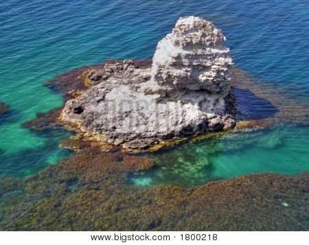 美しい海岸。西部のクリミア自治共和国。