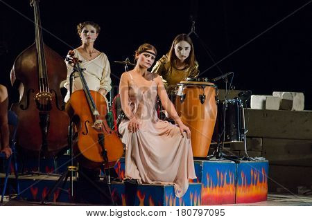 The Dramatic Performance Of Antigone