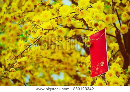 Red Envelopes Lunar New Year. High-quality Stock Images Of Red Envelopes Lunar New Year Draw Ochna I