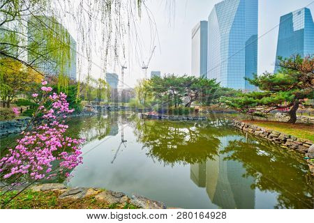 Yeouido Park public park with pond in Seoul, Korea